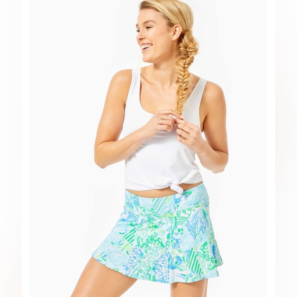 Lilly Pulitzer UPF 50+ Corrine Skirt | Skort Whisper Blue Beach Happy Sz Medium